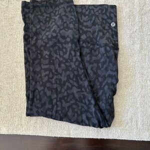 LULULEMON Align Crop *21"